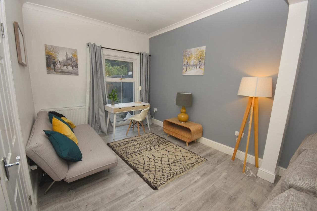 Jb Greenwich, 3 Bed House,ideal For Contractors And Family Ferienhaus London