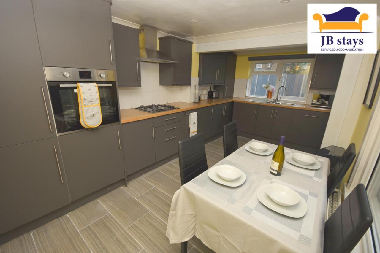 Ferienhaus Jb Greenwich, 3 Bed House,ideal For Contractors And Family *